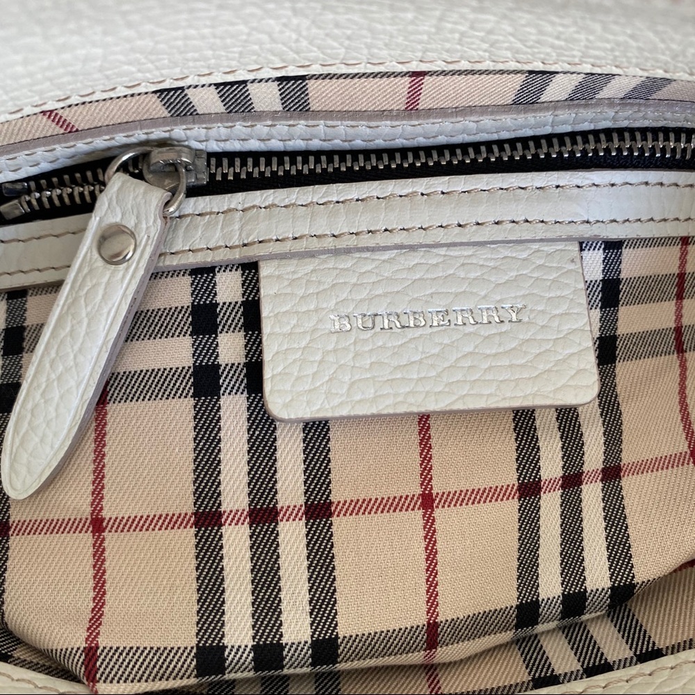 Burberry white leather crossbody bag - Picture 9 of 12